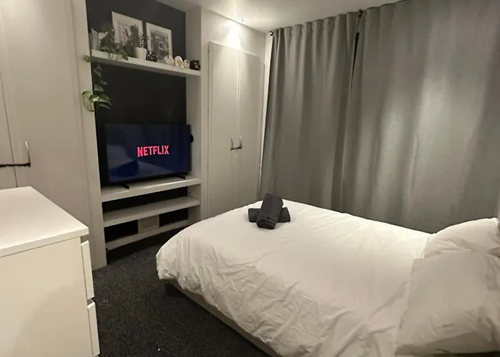 Luxury Bedroom Excel London